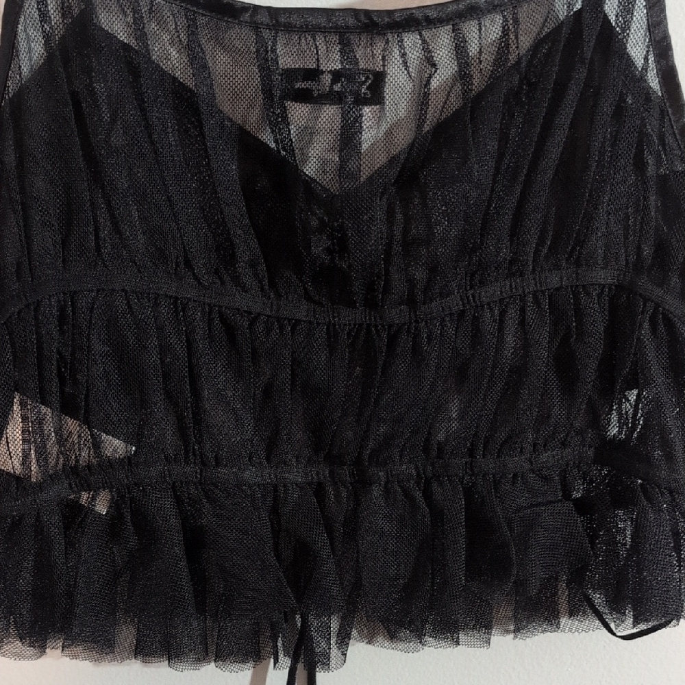 Stylish Black Mesh Camisole Top - Picture 4 of 4